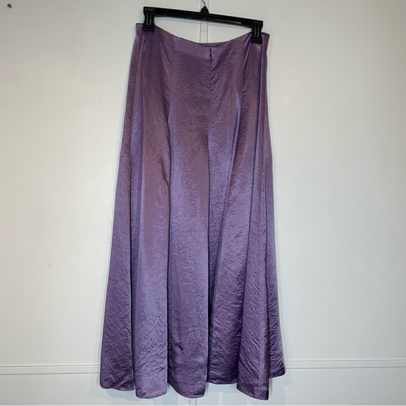VINCE Satin-Effect Draped MIDI Skirt in Lavender - Picture 6 of 12